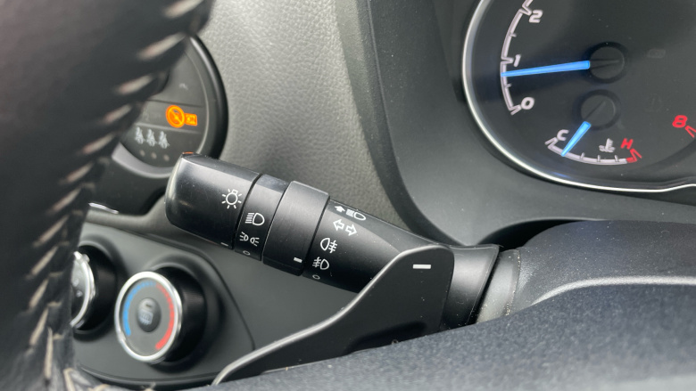 Toyota Yaris 1.5 VVT-i Icon 5dr CVT Petrol Hatchback